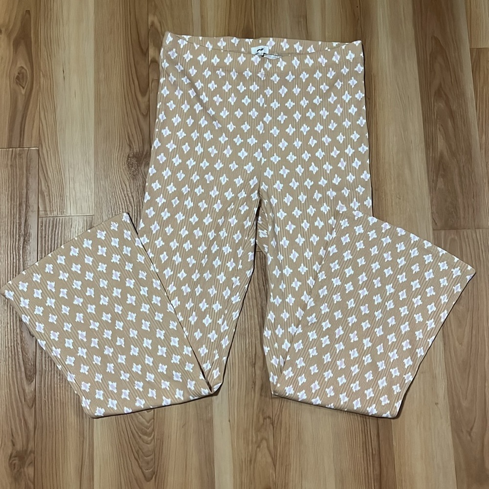 Tan Patterned Pants - Picture 4 of 6